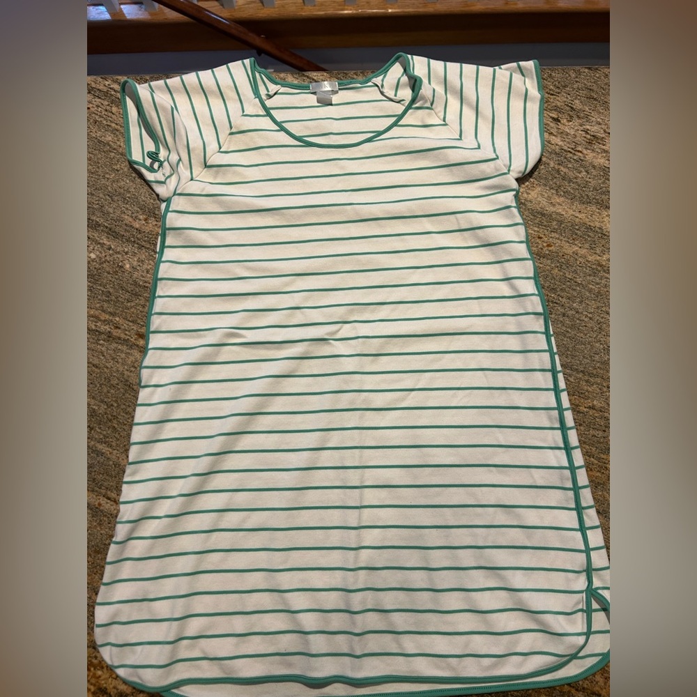 Lake Pajamas Pima Nightgown
100% cotton
Size XS